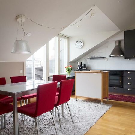 2Ndhomes 2Br City Center Penthouse With Balcony And Sauna Helsinki Esterno foto